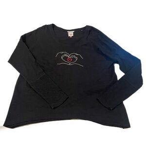 Cabi long sleeve embroidered tee with hearts and hands size M SS